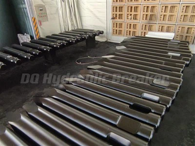 Dong Qiang Machinery Manufacturing High Quality Hydraulic Breaker Chisel for Sb121 Sb131 Sb151 Sb81 Sb70 Hb20g Hb30g Hb40g