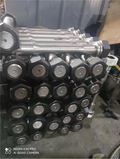 DQ mašina za proizvodnju visokokvalitetnih rezervnih dijelova za hidraulične dijelove za razbijanje stijena bočni vijak za SB70 SB81 SB100 SB121 SB151 HB20G HB30G